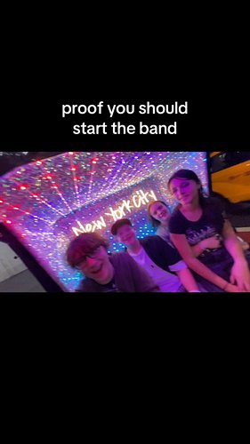 start the band bro 🤘 #nyclife #rockbands #satelliteeclipse