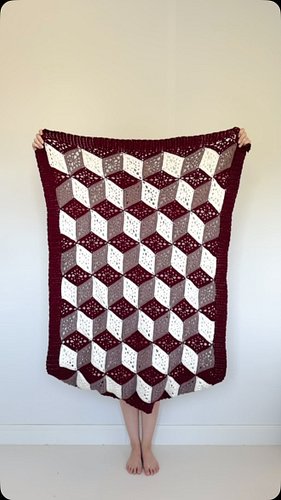 Comment “3D” for the pattern! This blanket is made with Wool-Ease DK yarn and is also available as a kit on the @lionbrandyar...