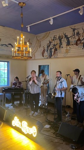 @sunbyrd_  were amazing and such good fun at @sillegarden  last night! They managed to get everyone up and dancing, which was...