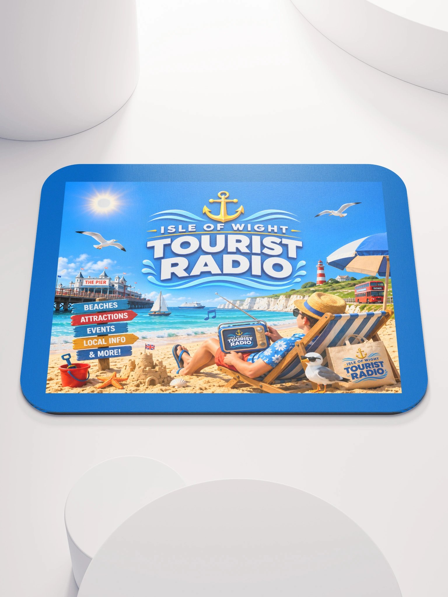 Isle of Wight Tourist Radio Beach Scene Mouse Mat product image (1)