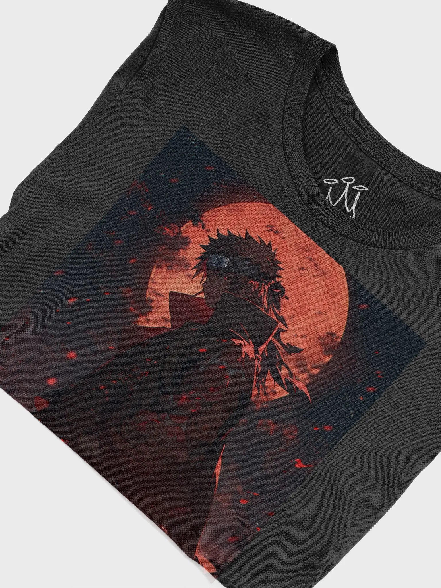 Naruto T-Shirt: Powerful Red Moon Design product image (24)
