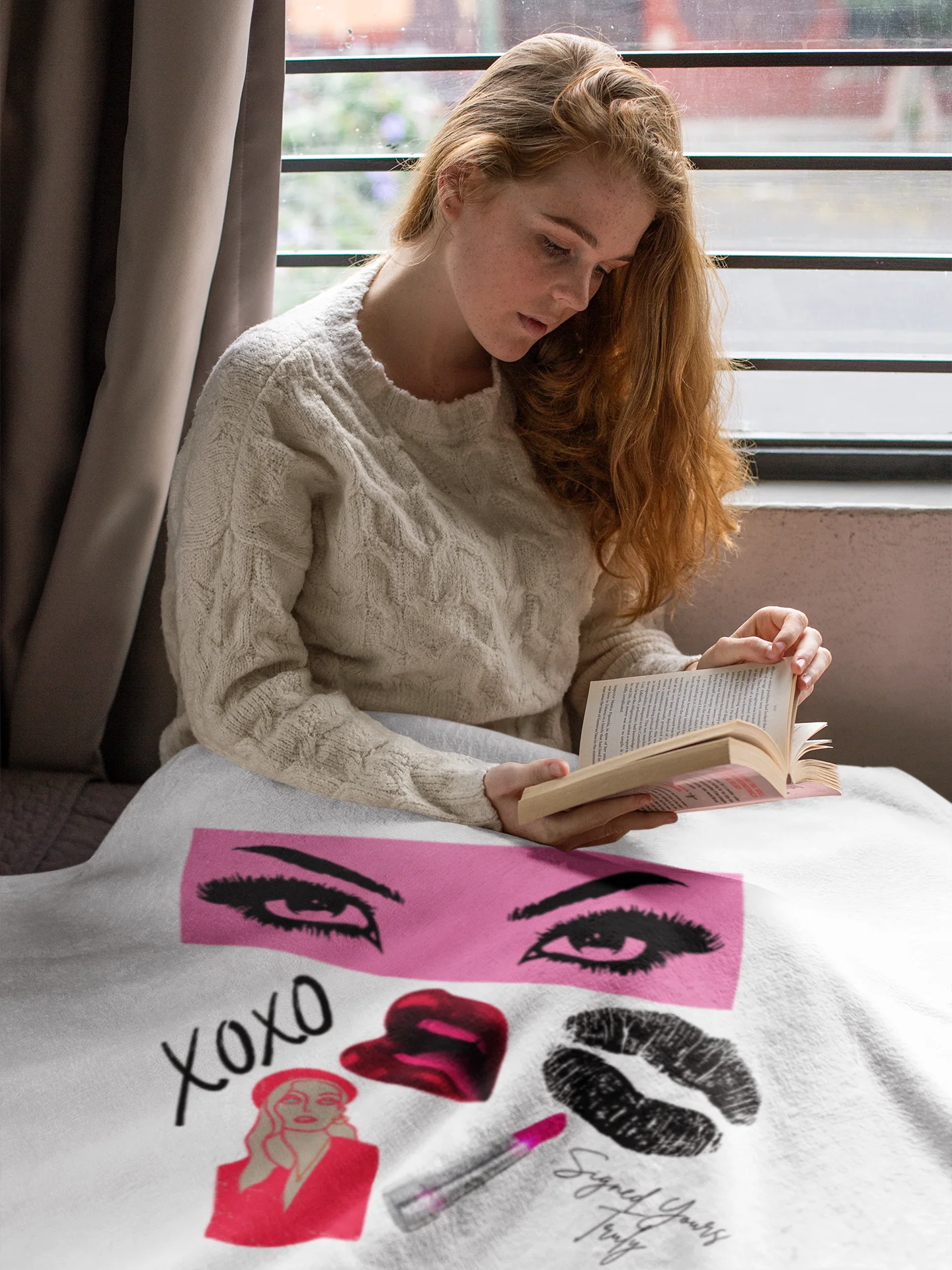 "XOXO" Collage Throw Blanket product image (2)