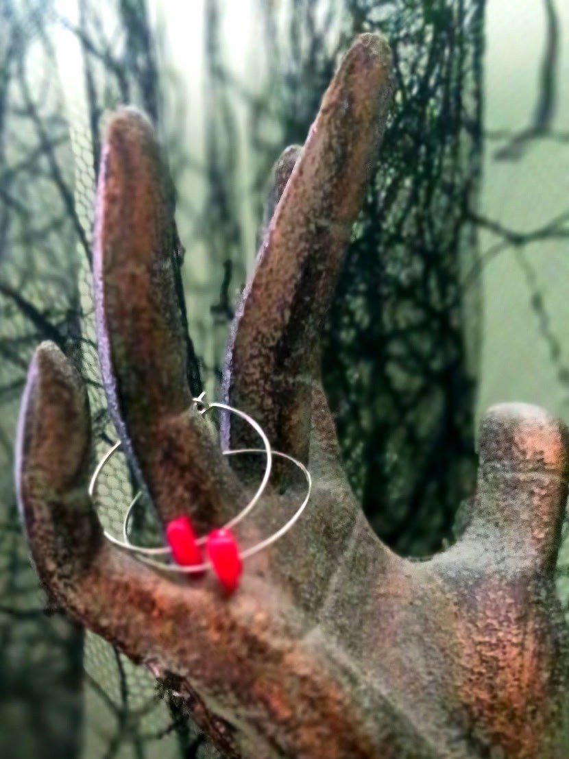 One Piece Handmade Coral Hoop Earrings - Artisan Jewelry product image (1)