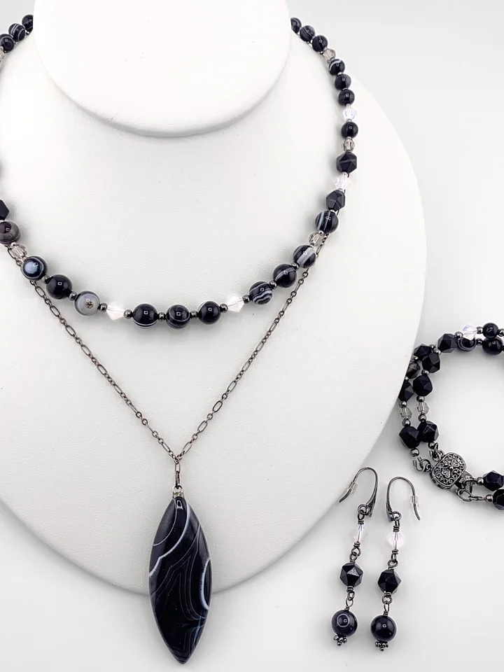 Sardonyx Two-Strand Pendant Necklace, Bracelet, and Earrings Set product image (1)