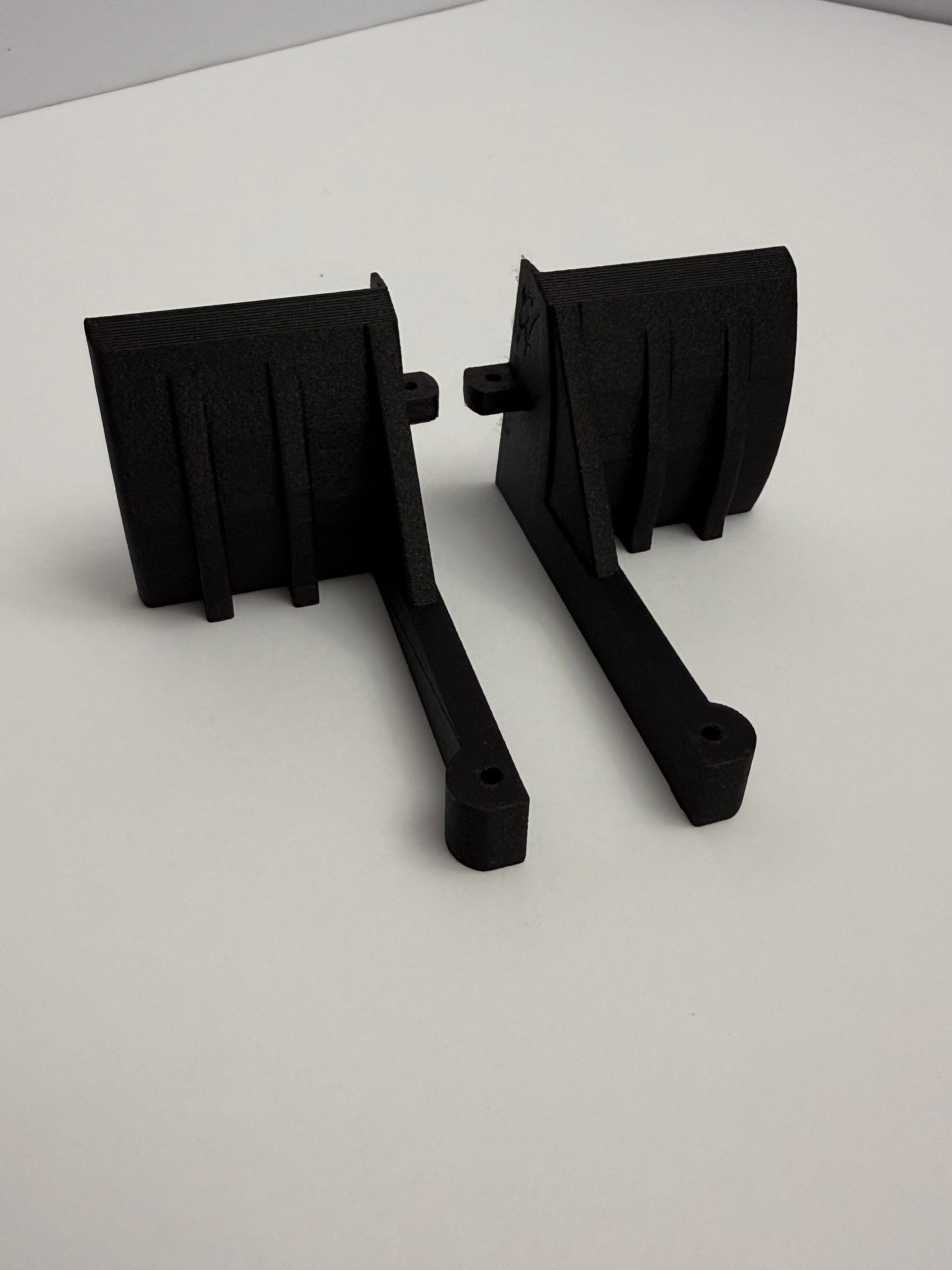 Arrma Infraction 223’s QRTRFRACTION rear fenders product image (1)
