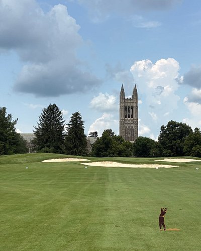 📍Springdale Golf Club (Princeton, NJ)

Most college golf courses sit on the edge or a distance away from campus; Springdale i...