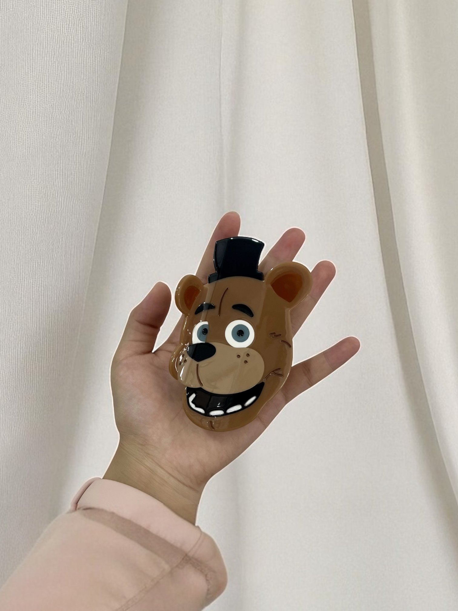 FREDDY FAZ HAIR CLAW product image (1)