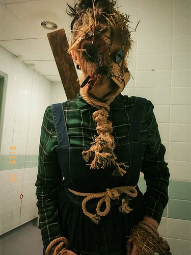 Happy Halloween 🐦‍⬛👨🏼‍🌾🌽 

I've never been the cute / sexy Halloween kinda gal. In my world, scarecrows are actually scary. A...