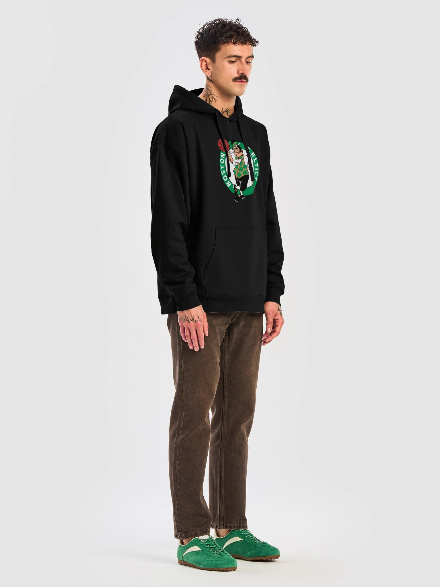 Boston Celtics Vintage Basketball Emblem Hoodie product image (27)