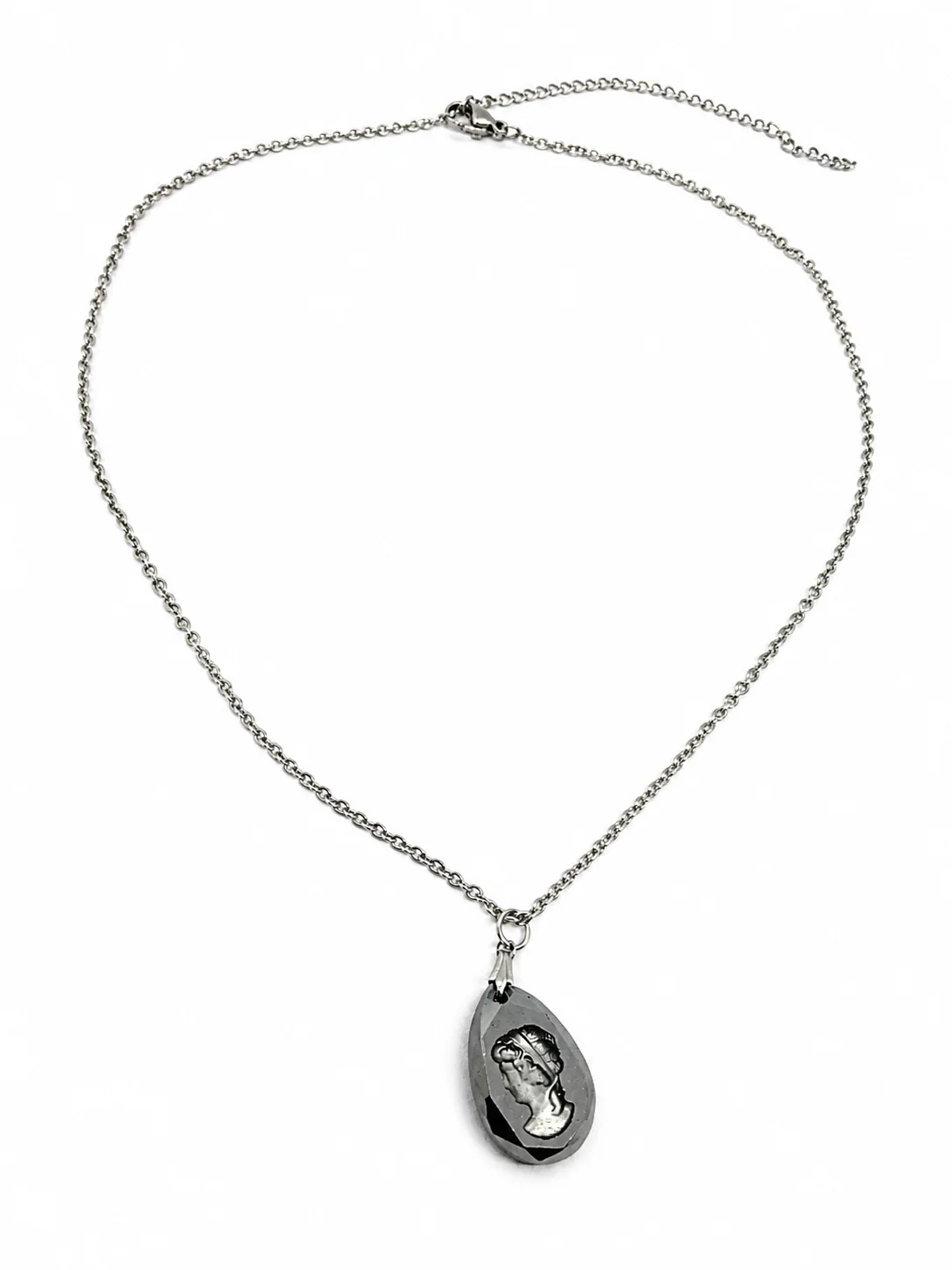 The Modern Muse Necklace product image (2)