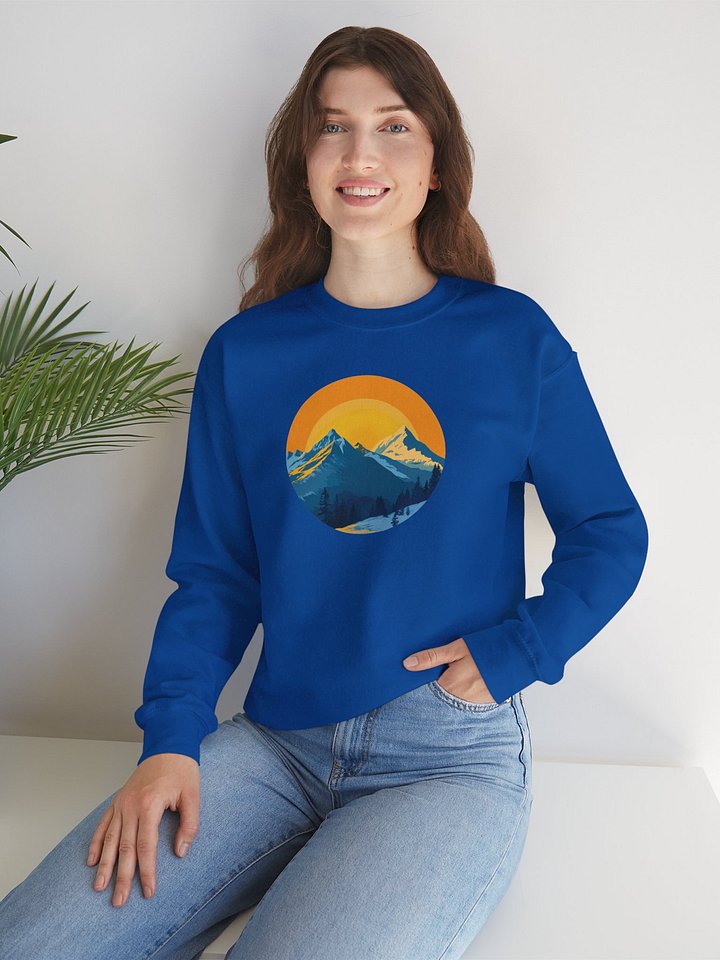 Golden Peaks Sweatshirt product image (2)