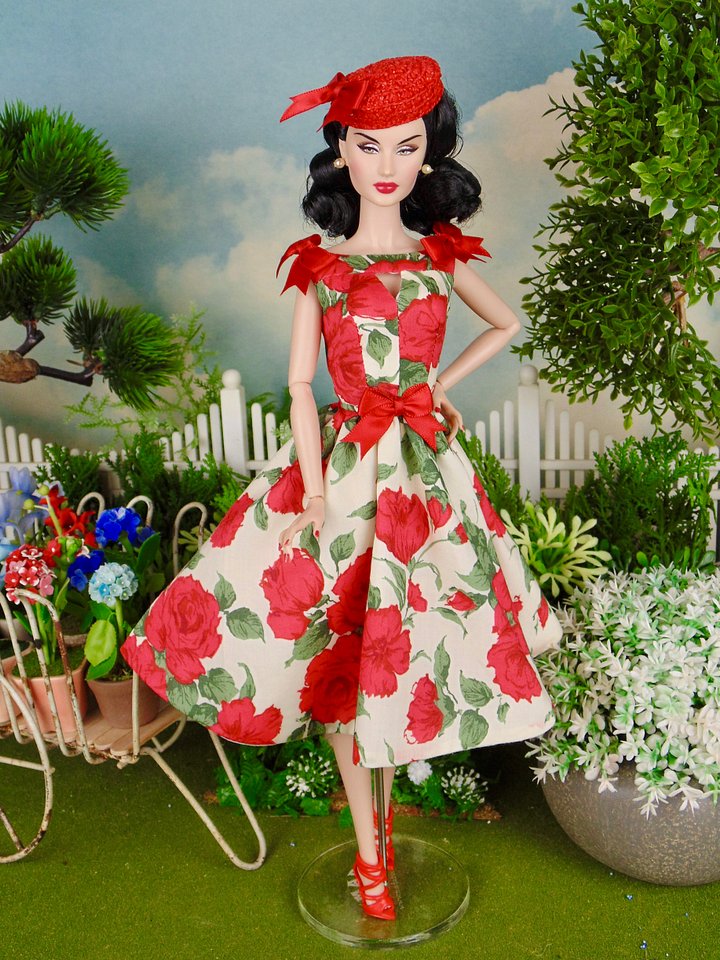 Roxanne Rose OOAK fashion for 12” fashion dolls product image (1)
