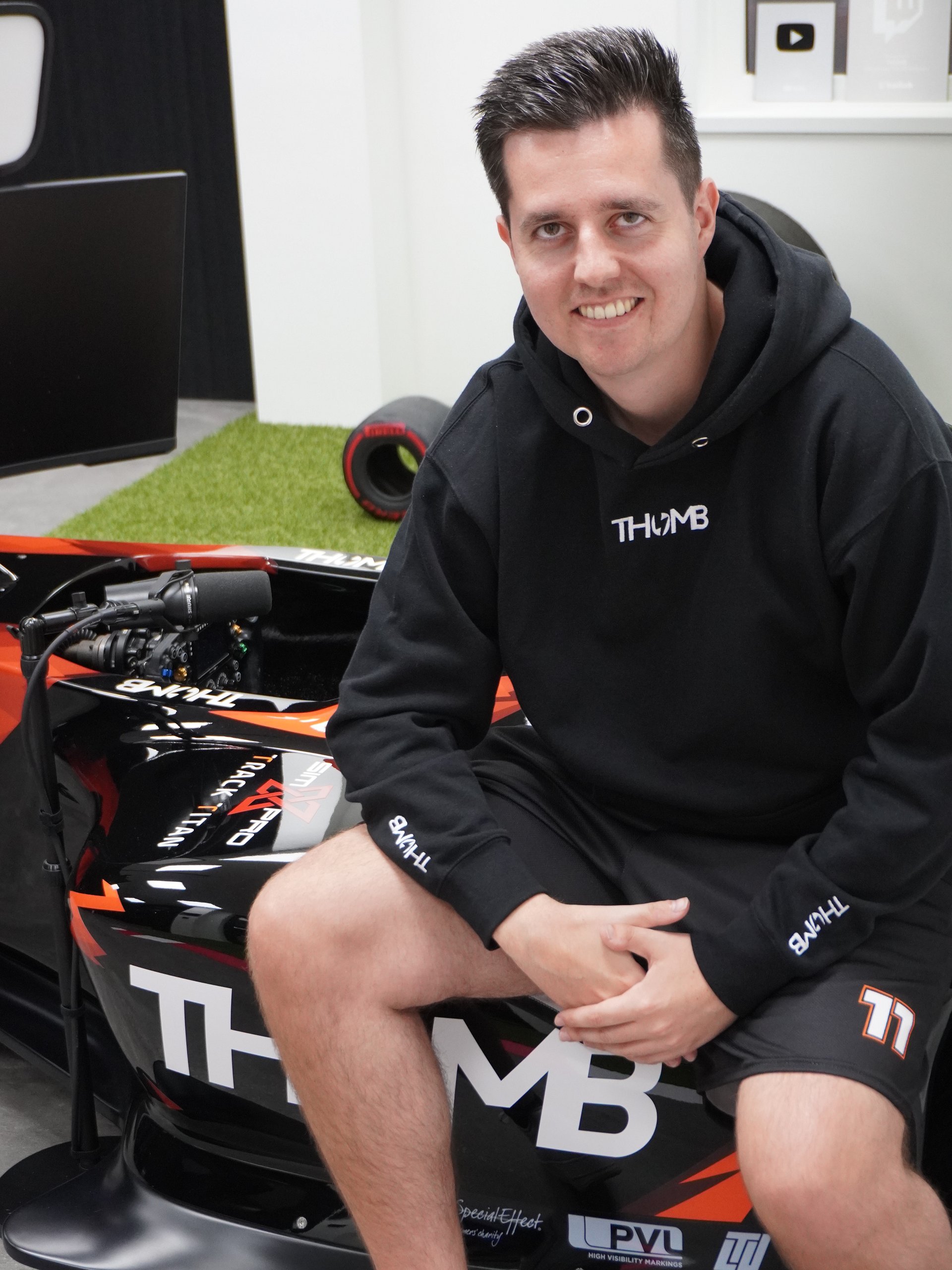Signature THOMB Hoodie product image (7)