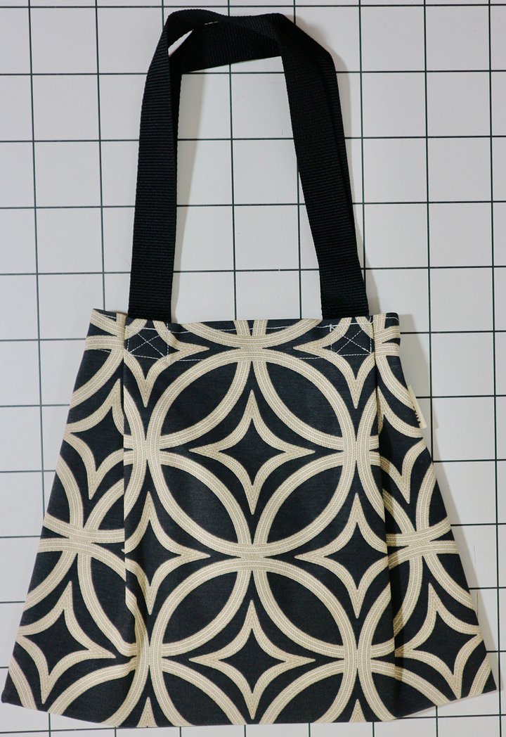 Triangle Tote Bag / Tragetasche dreiecksform product image (1)