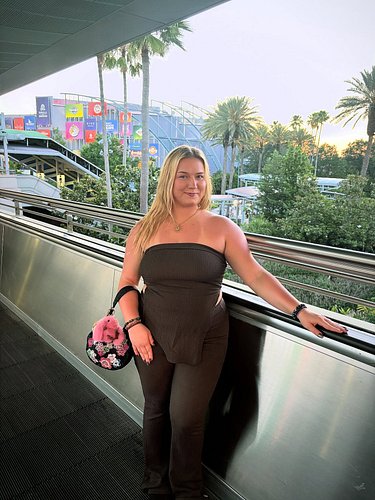 palm trees & warm nights🌴🌆