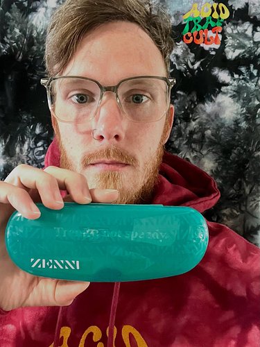 Join med the @zenni_gaming fam, and so stoked to be part of the family! 
Eye care and health is very important and as someone...