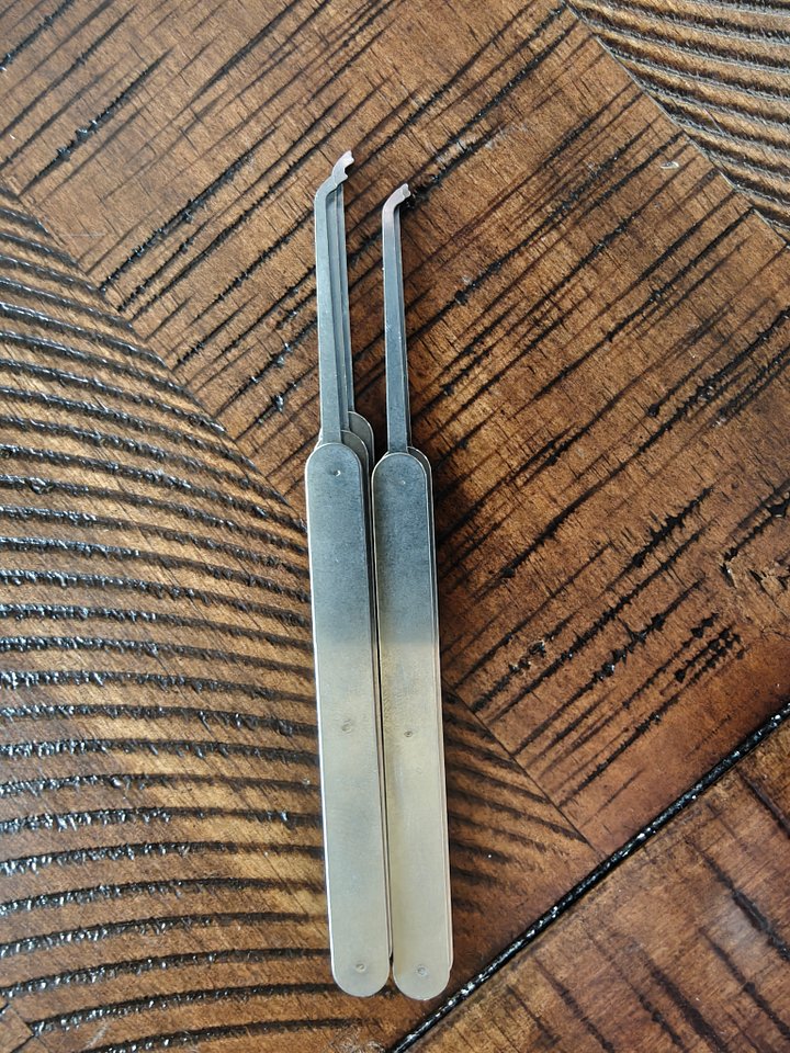 Southern Specialties Elephant Trunk single picks, .020" product image (1)