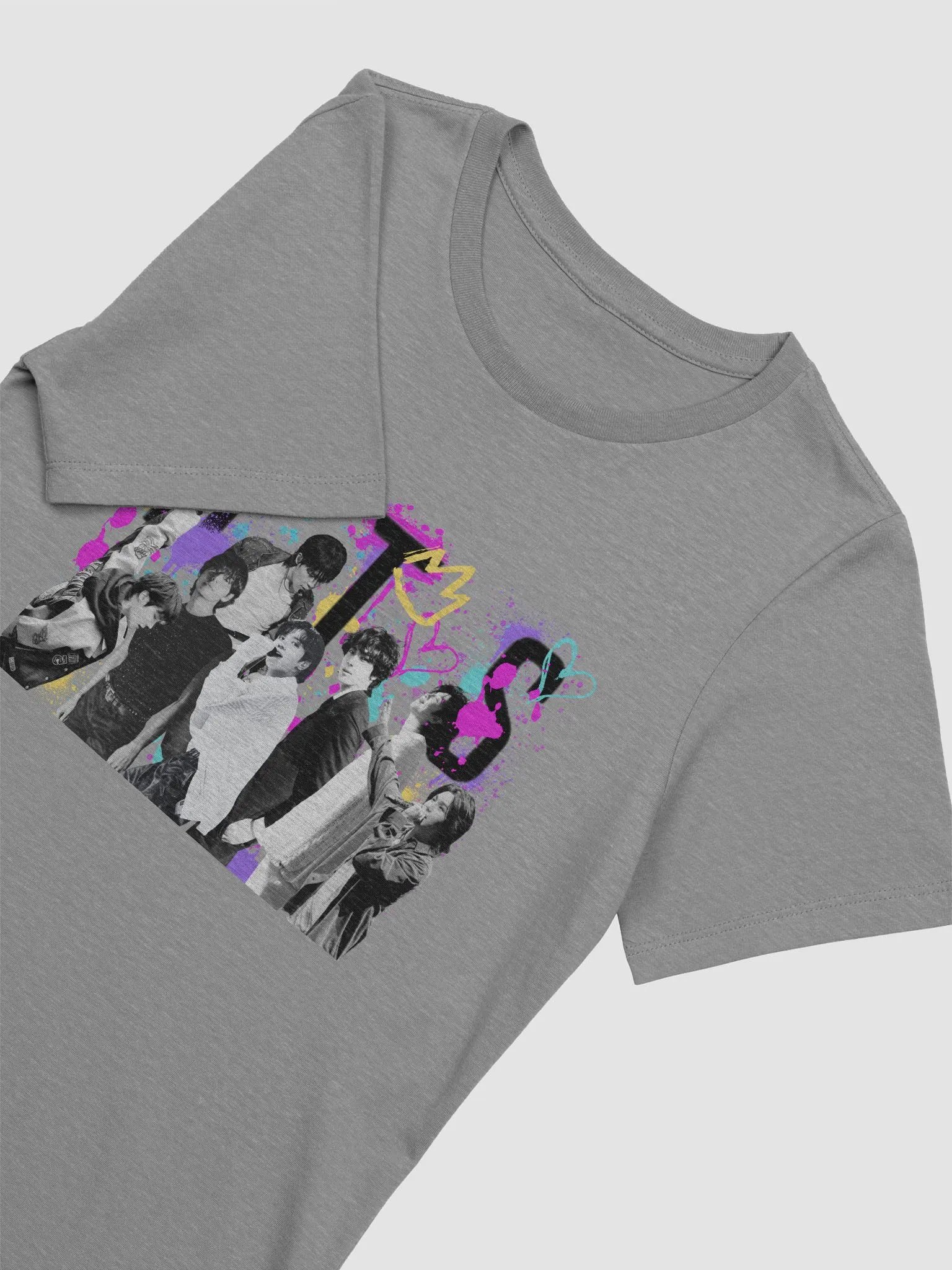 BTS Graffitti Women´s Supersoft Relaxed-fit Tshirt product image (3)