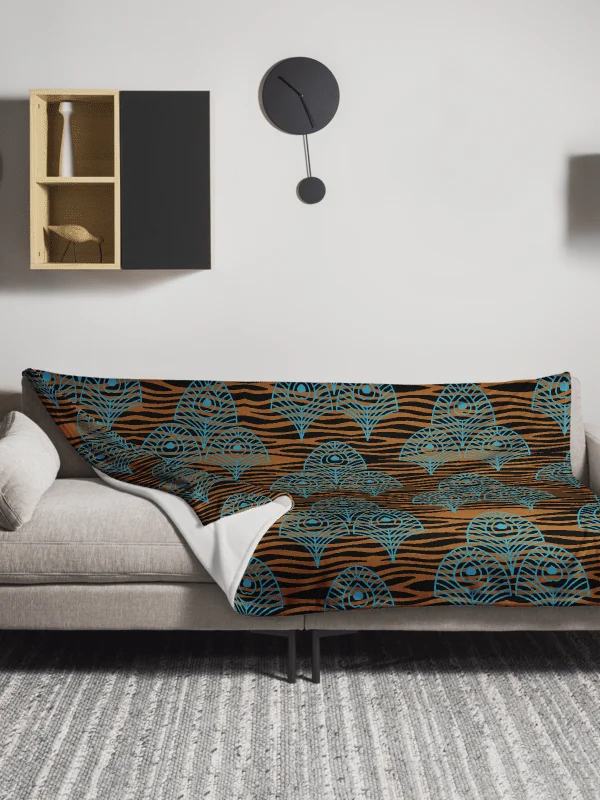 Brown Peacock Feathers Paradise Throw Blanket product image (2)