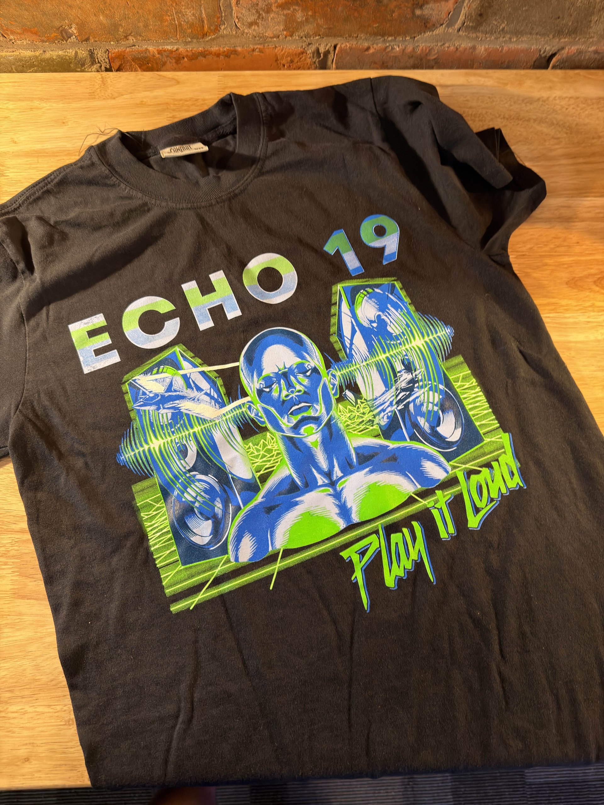 Play it Loud! Shirt product image (2)