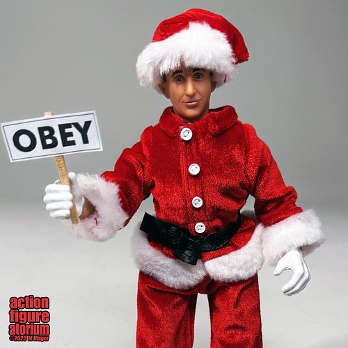 Bing Crosby wishes you a Merry Christmas. sorry, no Rosemary Clooney
#obey #christmas #bobwallace
#whitechristmas #santasuit