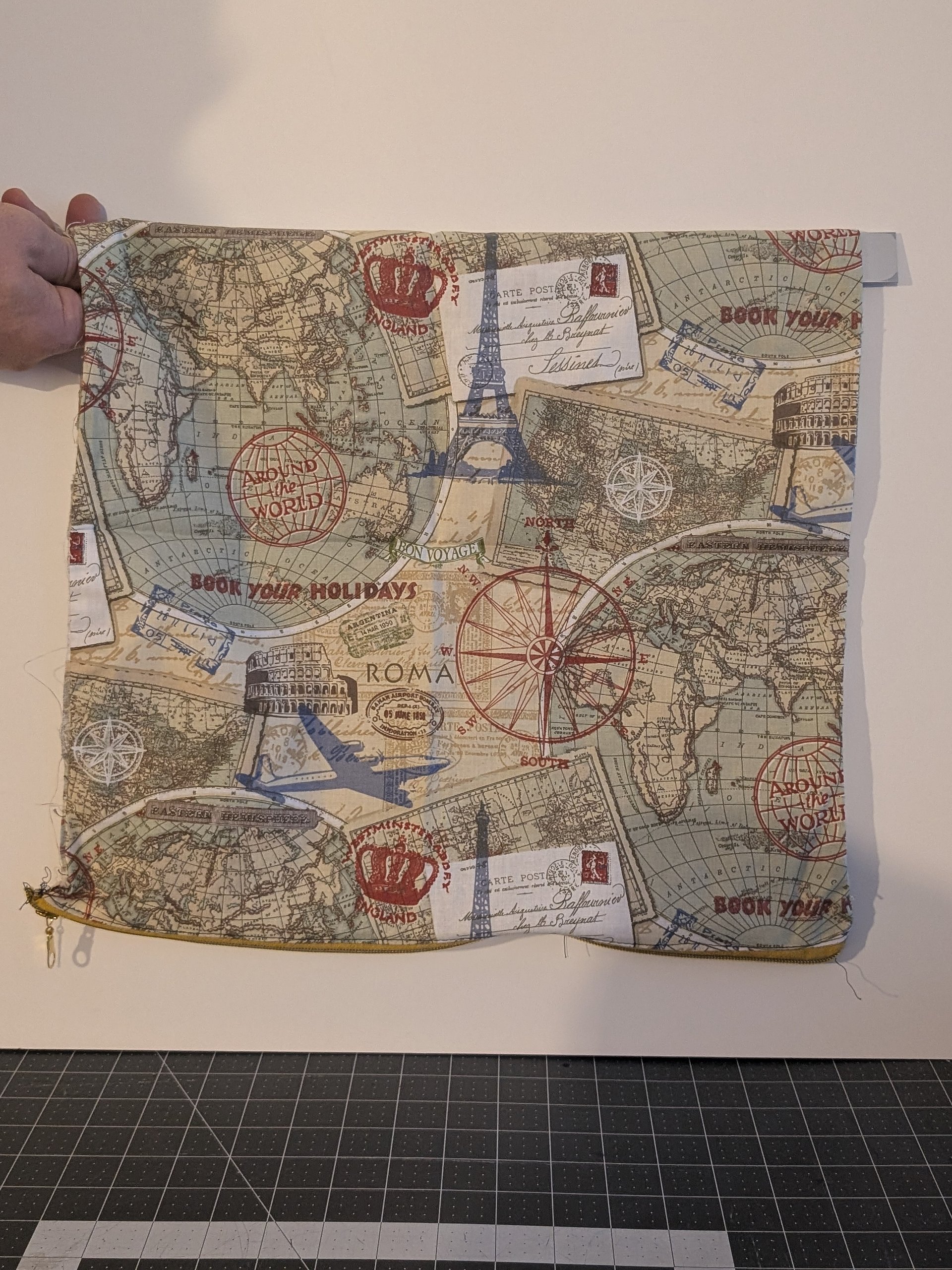 Traveller product image (1)
