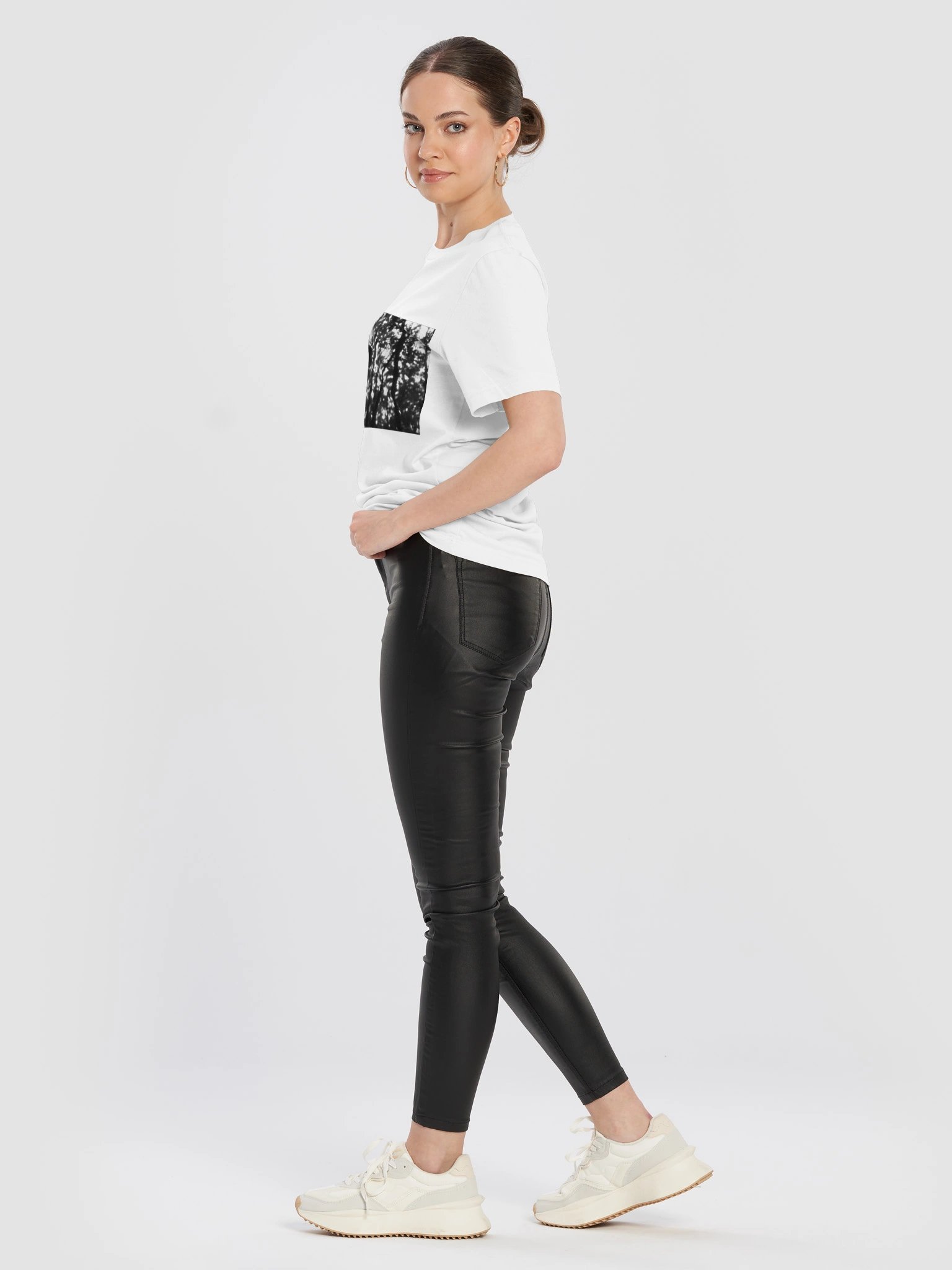 Ronnie 'Down Stare' tee product image (8)