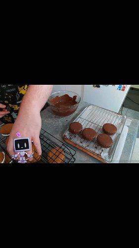 https://twitch.tv/titanium_chef

#twitch #twitchclips #dessertlovers