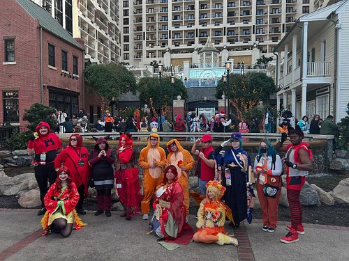 Katsucon Pokémon meet up 🧡🦎🔥

#katsucon2025 #katsucon #cosplaymeetup #pokemon #charmander