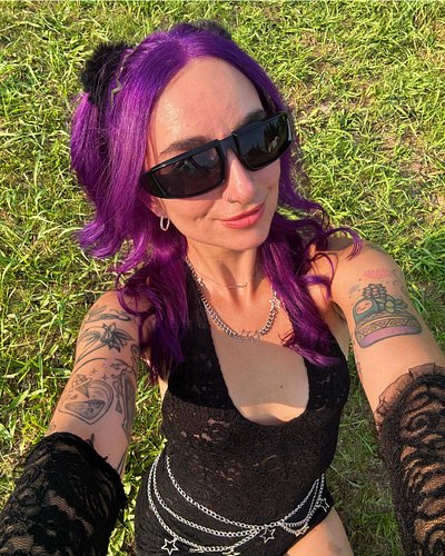 waited all summer for @breakawaymichigan 

so much fun dancing the night away 💃🏻✨
my outfit is from @iheartraves code JUPIE 🤩