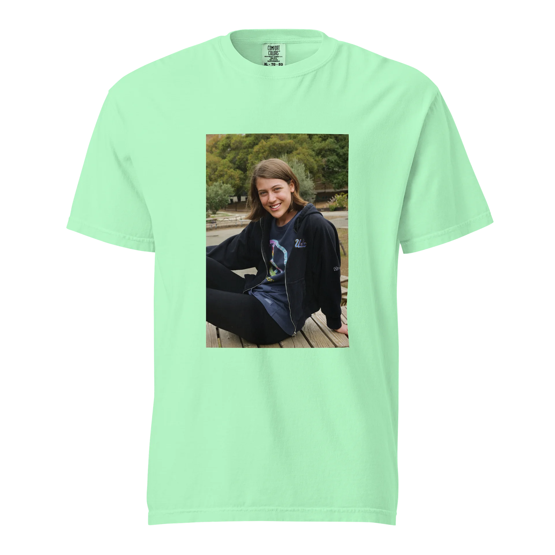 Bella T-shirt #3 product image (1)