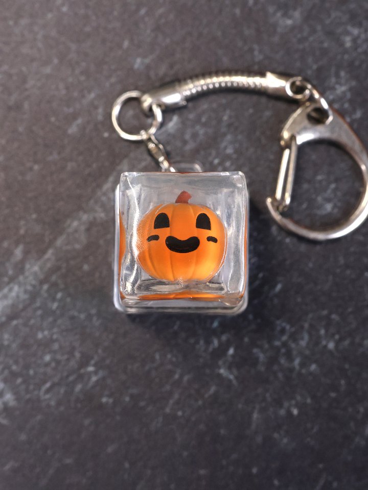 Resin Pumpkin Artisan Keycap Keychains (Batch 2) product image (1)