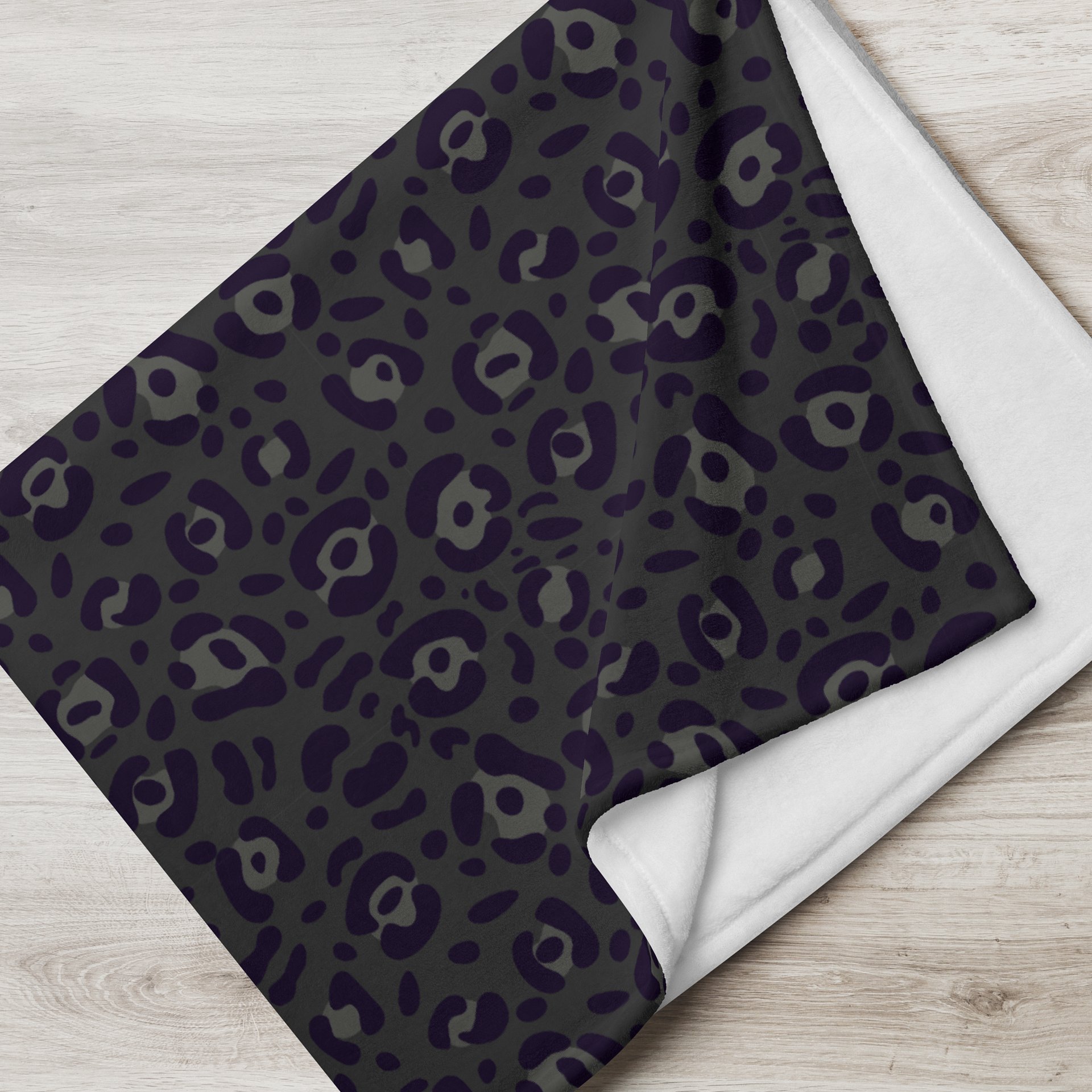 Comfortable Throw Blanket with Bold Black Leopard Print product image (2)