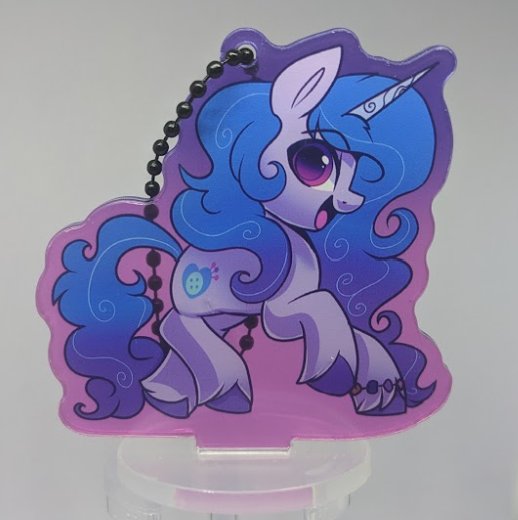 Izzy Moonbow / MLP Charm Standee product image (1)