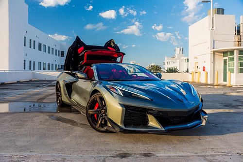 The Corvette Z06 Convertible grey on red, pure performance with top down presence.
Naturally aspirated power. Track bred engi...