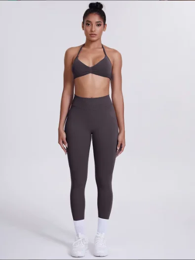 ESSENTIALS SET HALTER TOP + LEGGINGS product image (10)