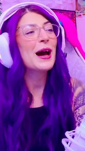 My board was having a rave party without me...

#streamer #clip #twitch #stream #gamingroom
