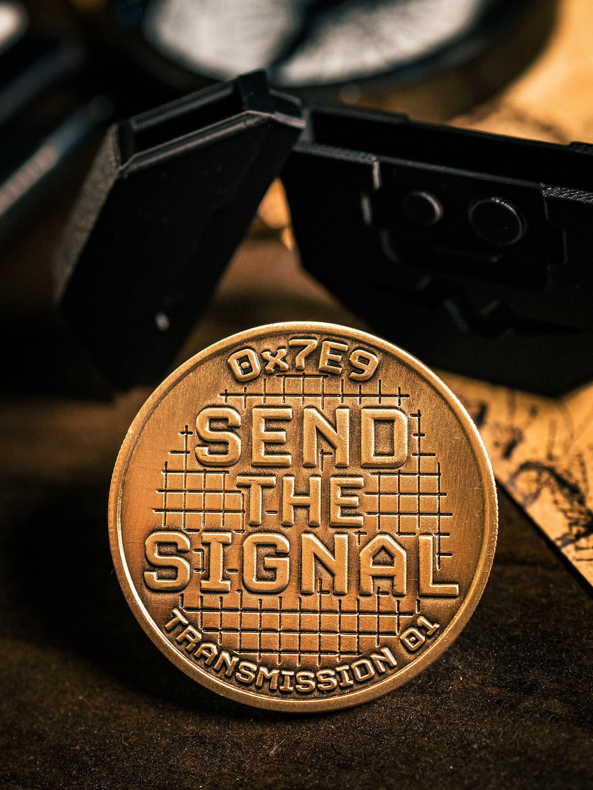 Signal Artifact Coin / Field Issue | Transmission 01 product image (3)