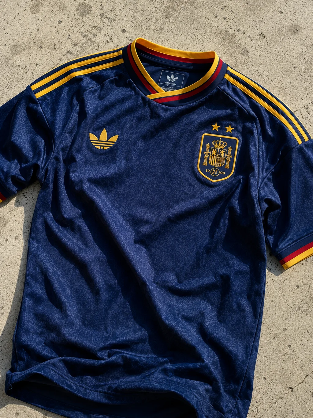 Camiseta España Fútbol - DOS ESTRELLAS product image (2)