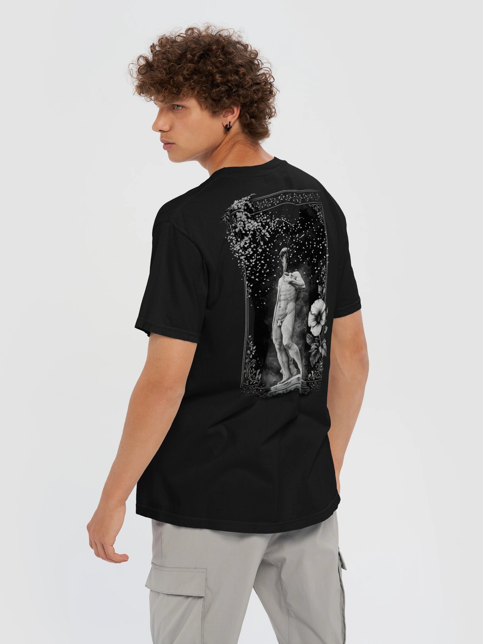 Vintage Renaissance Michelangelo's 'David' Graphic T-Shirt — Pure Black Statue Tee product image (3)