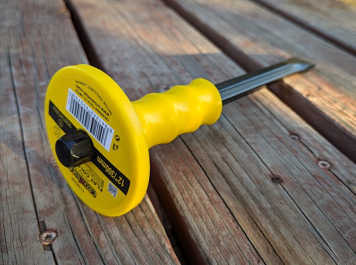 Heavy Duty Cold Chisel with Handle for Rockhounding and Mining product image (2)