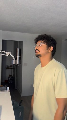 કદી રે એવું થાય કહી દઉં 🥺❤️ @musicwaala @yasserdesai @devenbhojani.official 
.
.
.
.
#kadirekadi #YasserDesai #arohipatel #ud...