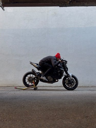 my yout, you take it too serious
give you likkle piece just a likkle feel up

31,000 on this baby now
#motorcycles #bikelife ...