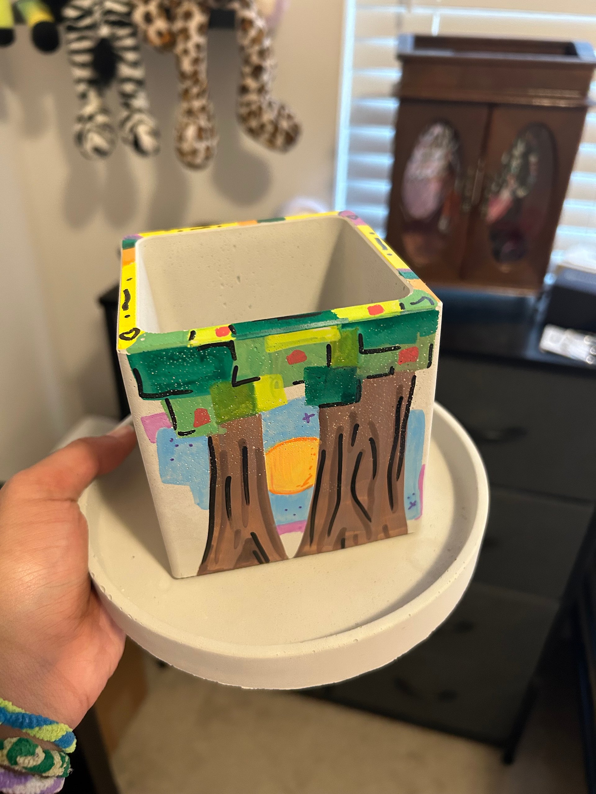 Into the forest 1-1 original painted cement plant pot and tray product image (4)