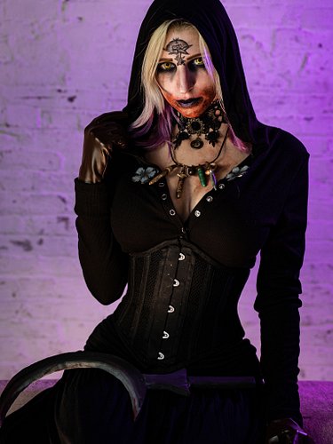 SPOOOKY SEASON IS BACK!!!! Man I love Halloween and horror looks!!! I’m so excited to have some time to play with makeup this...