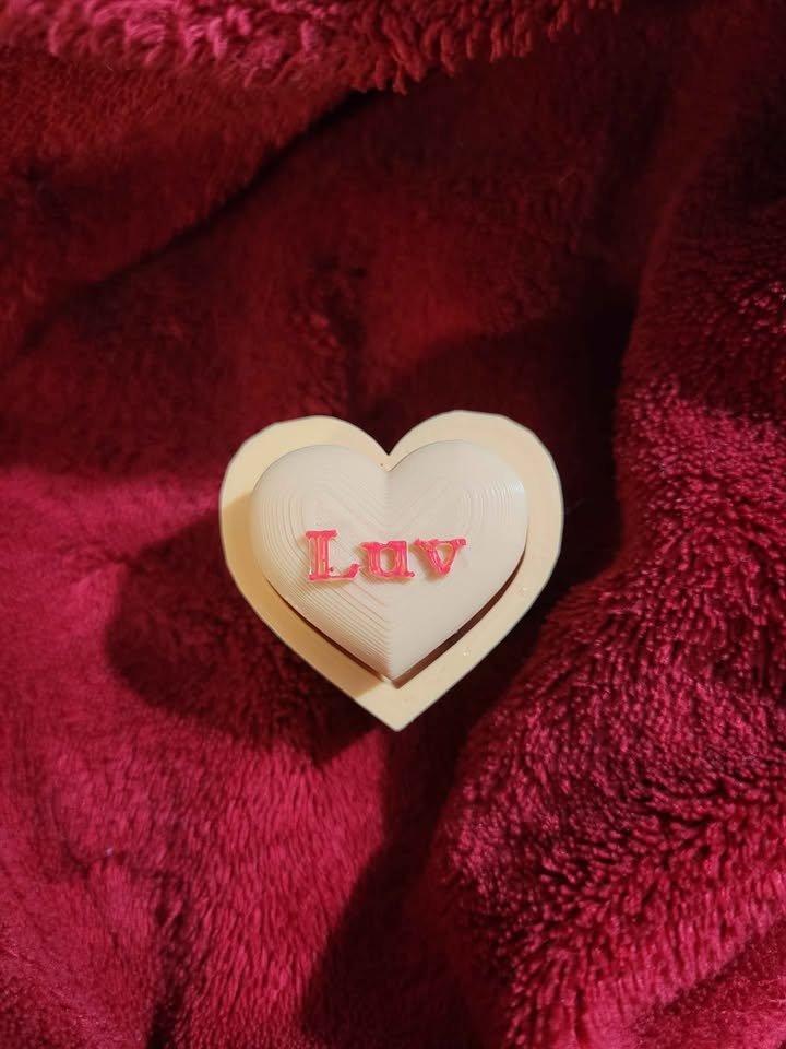 Convo heart fidget clicker product image (1)