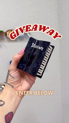 ❤️🍎WIN A FREE DEATH NOTE HAIR CLAW ❤️🍎

In honor of so many new people joining this lil family!! I wanted to say thank you to...