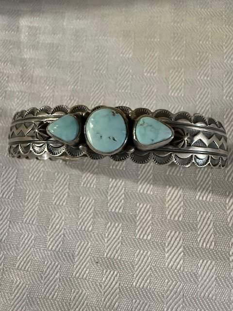 Artisan 3-Stone Dry Creek Turquoise Geometric Scalloped Cuff product image (1)