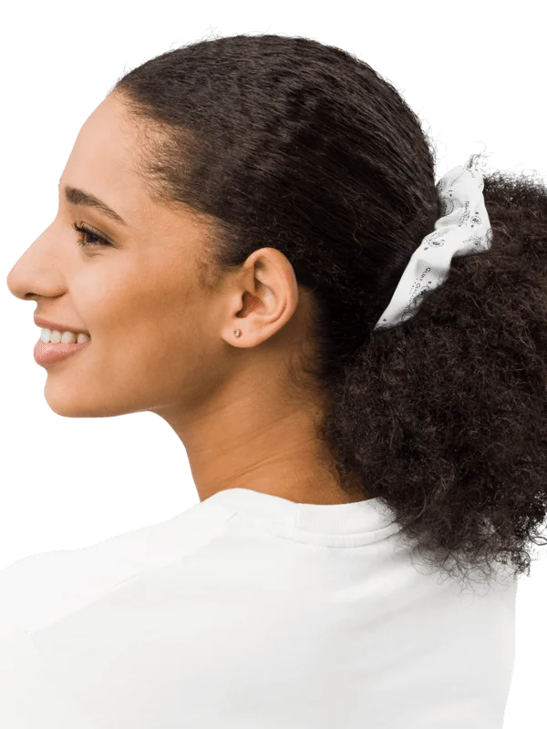 Scrunchie in Stoffa “Gabry Giacopino Clothing Line” – Stile e Comfort per Ogni Occasione product image (3)