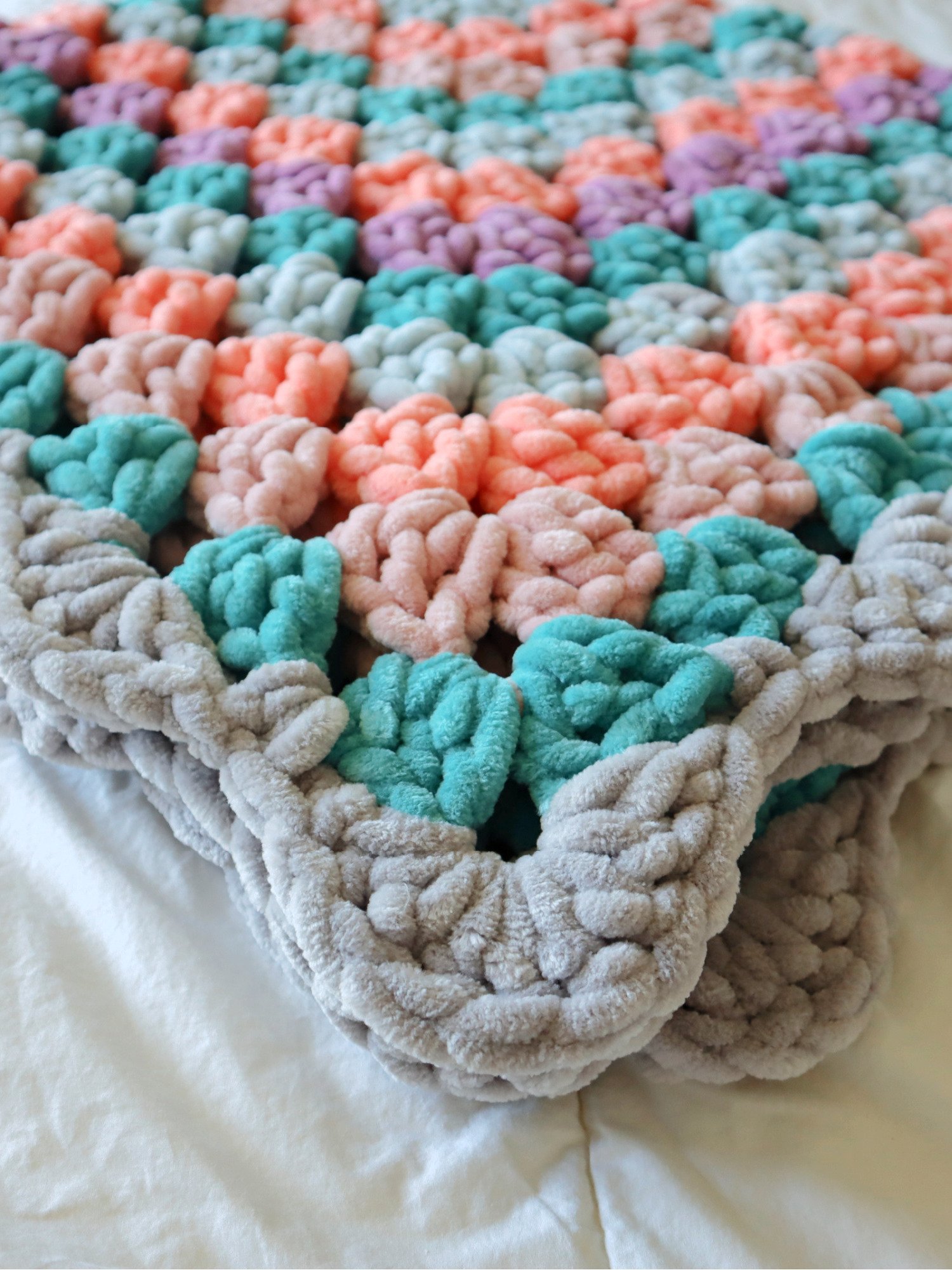 Continuous Crochet Granny Square Blanket (Digital PDF Pattern) product image (1)